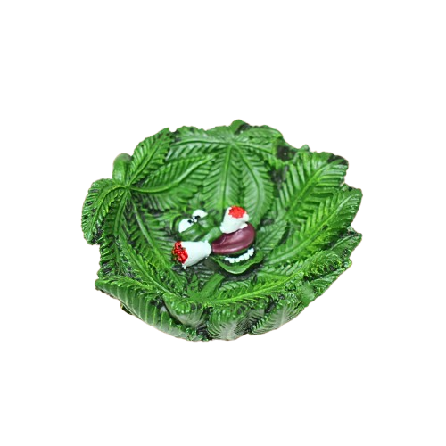 Small Resin Guy Chillin 3D Design Ashtray (XH3029) - MK Distro