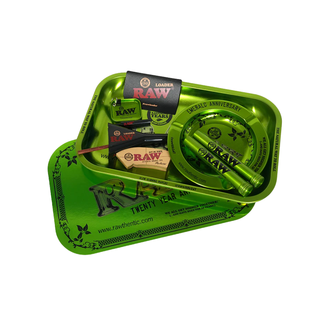 Raw - 20th Anniversary Emerald 11Pc Smoker's Kit